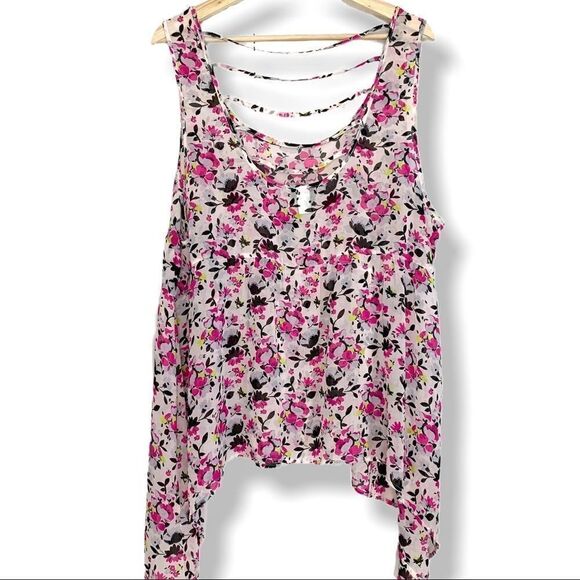 Torrid FLORAL CHIFFON SHARKBITE TANK TOP - Picture 6 of 8